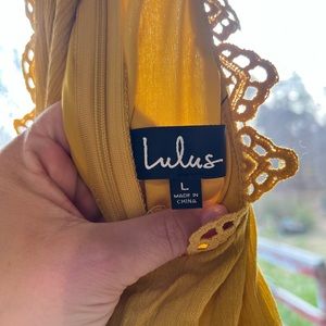 Lulu’s yellow maxi